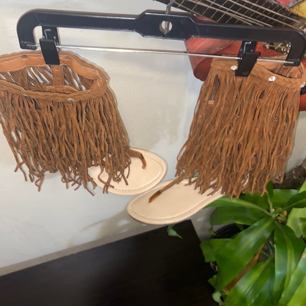 Fringe thong gladiator Sandals